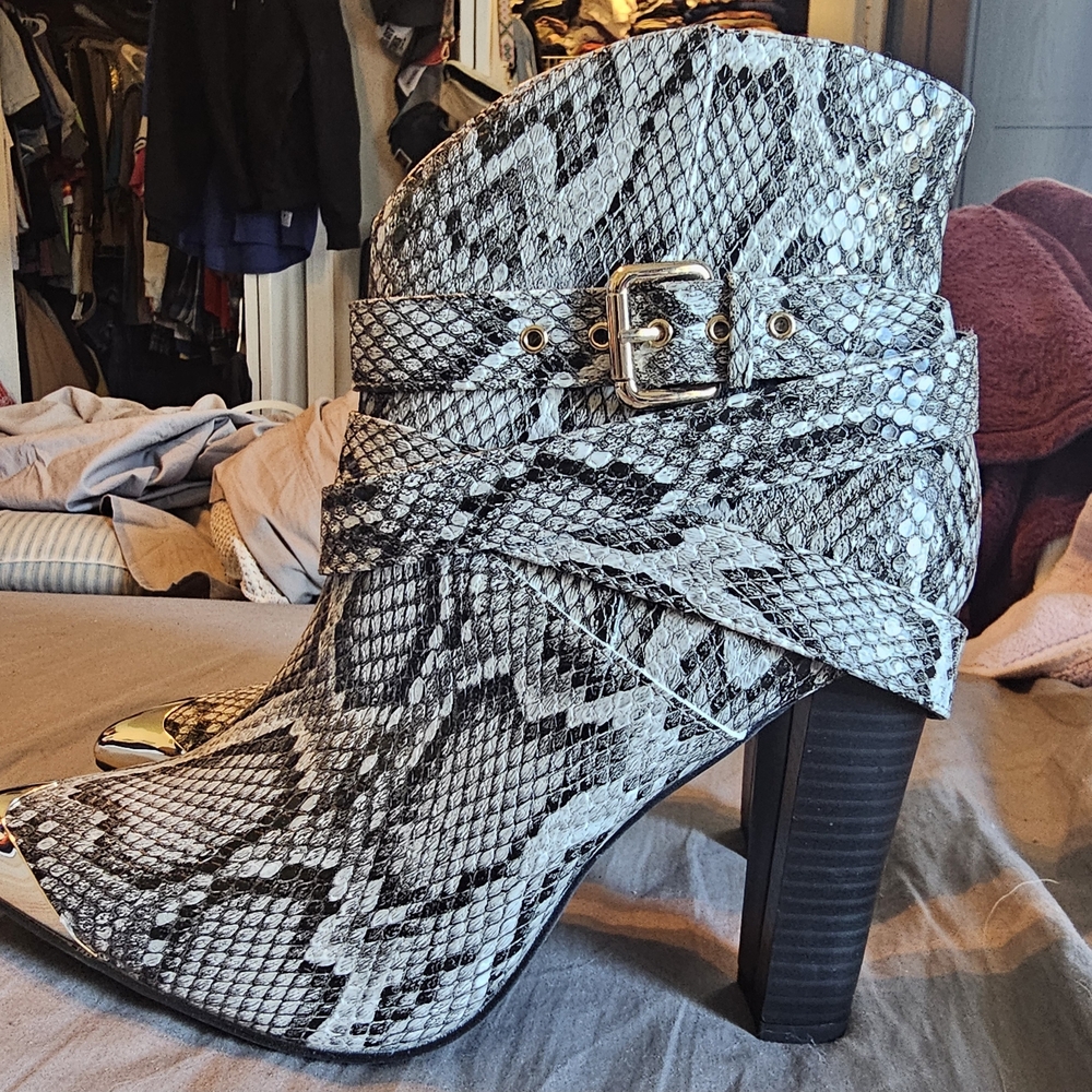 JustFab Black and Gray Ankle Boots with Snakeskin Print